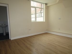 Bedroom- click for photo gallery